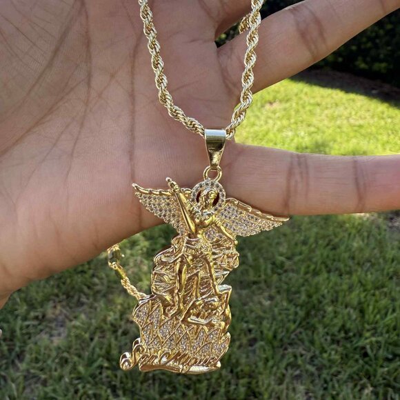 San Miguel St Michael Archangel Bling Crystal Pendant Miami Rope Torch Necklace - Picture 4 of 7